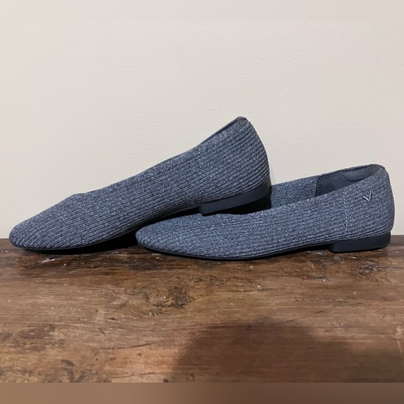 Lightweight Square-Toe V-Cut Flats (Margot Walker) - Picture 9 of 10